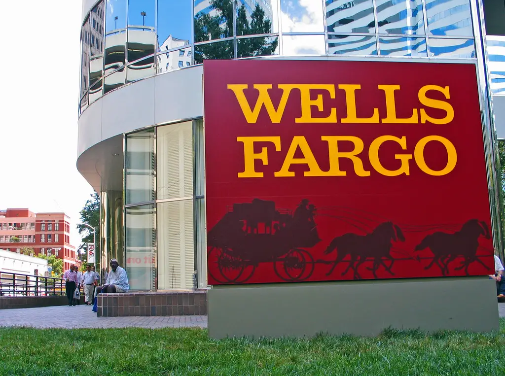 How to Get Free Checks from Wells Fargo